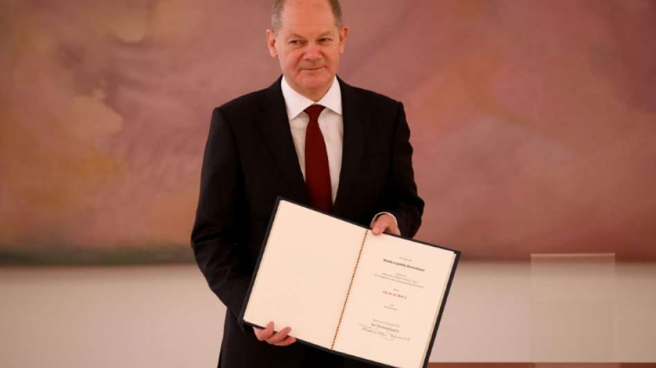 Scholz vor dem Bundestag vereidigt