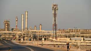 Saudi-Arabien erhöht Ölexport ab Mai auf neue Rekordmenge 