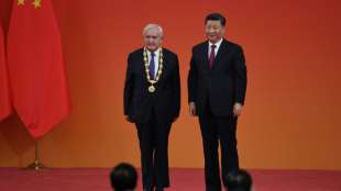 Staatschef Xi zeichnet "Helden" und "alte Freunde" Chinas aus