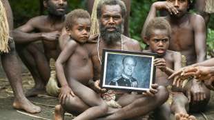 Verehrer Prinz Philips auf Vanuatu vermuten seine Seele auf einer Reise