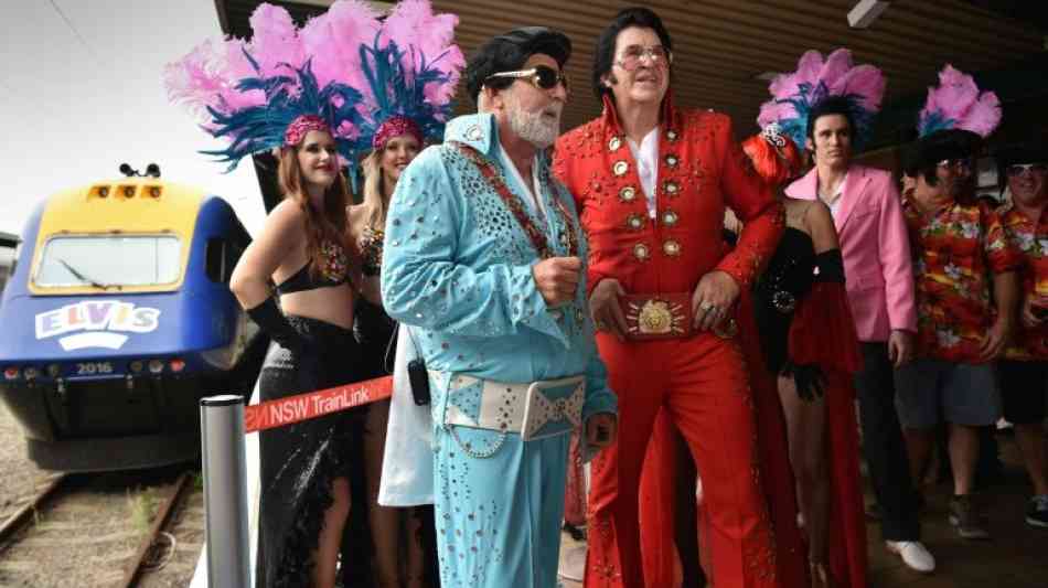 Australien: Elvis-Fans mischen Sydney mit Glitzerkost
