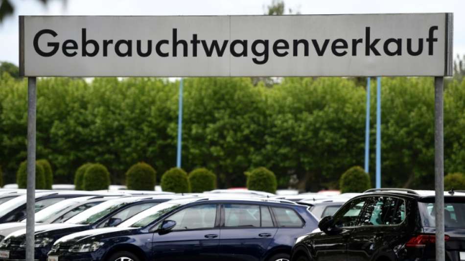 Britischer Online-Gebrauchtwagenh&auml;ndler Constellation kauft Rivalen CarNext
