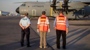 Bundeswehr bringt Hilfsgüter zum Kabuler Flughafen