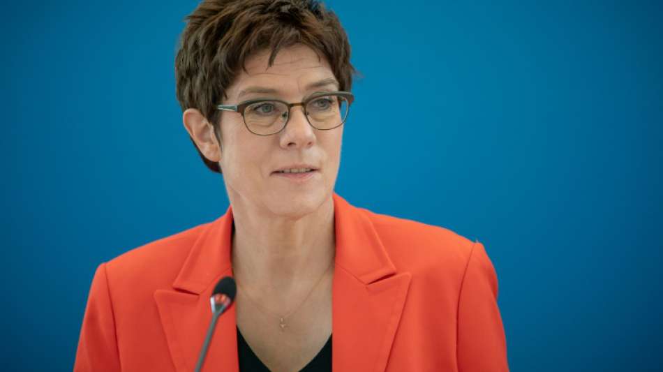Kramp-Karrenbauer: US-Teilnahme an EU-Verteidigungsprojekt ist "Quantensprung"