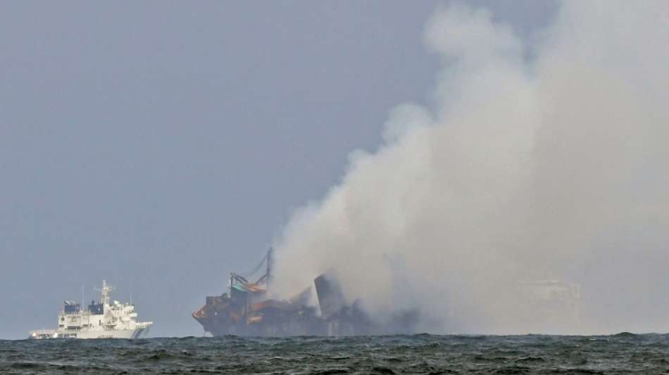 Feuer auf Containerschiff vor Sri Lanka nach 13 Tagen gelöscht