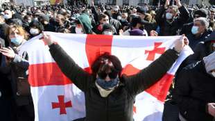 Politische Krise in Georgien versch&auml;rft sich