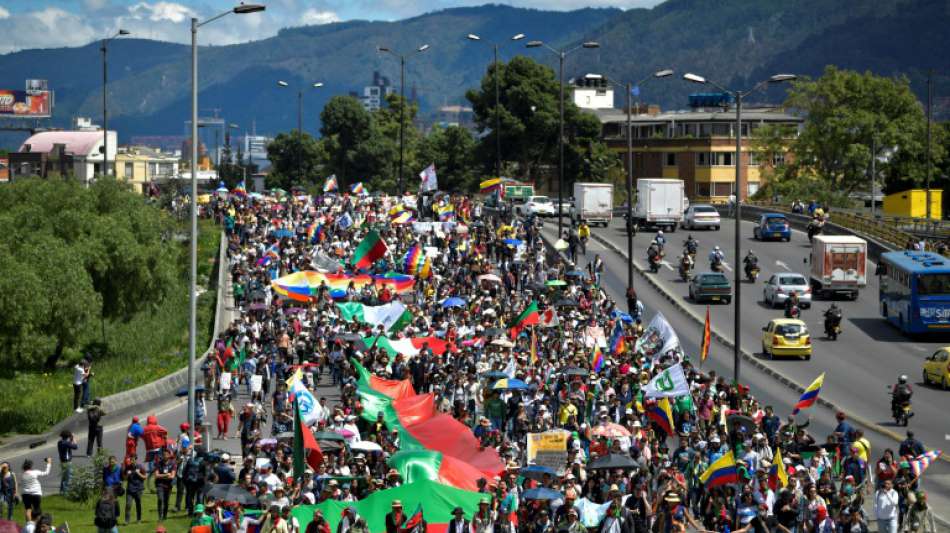 Tausende Kolumbianer gehen erneut gegen Regierung auf die Straße