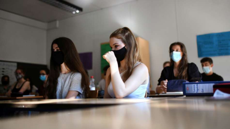 Kinderärzte fordern Maskenpflicht für Lehrer im Klassenzimmer 