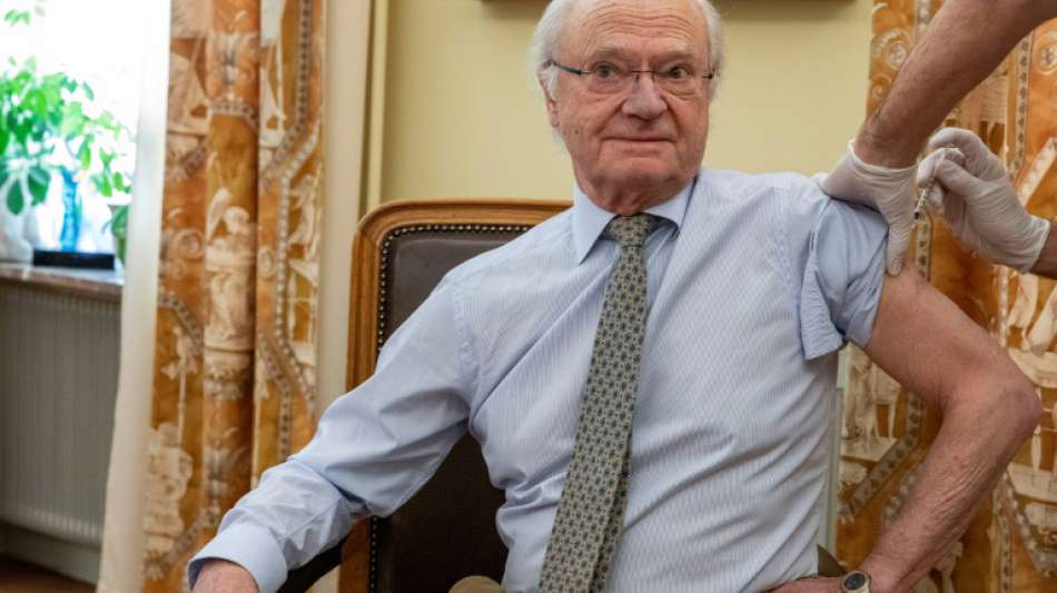 Schwedisches K&ouml;nigspaar gegen Corona geimpft