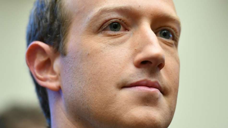 Facebook versch&auml;rft Richtlinien im Kampf gegen Online-Mobbing