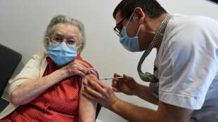 Nächtliche Ausgangssperre in Frankreich tritt in Kraft