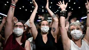 5000 Menschen bei Corona-Test-Konzert in Paris