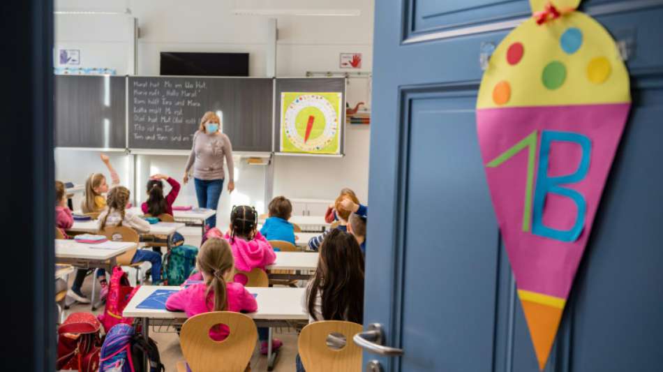 F&uuml;r weitere 2,3 Millionen Grundsch&uuml;ler beginnt am Montag Pr&auml;senzunterricht