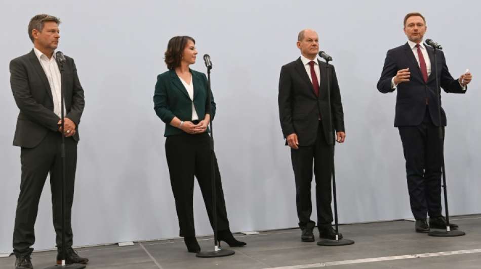 Spitzen von SPD, Gr&uuml;ne und FDP einigen sich auf Koalitionsverhandlungen