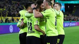 Dortmund und Leipzig als Minimalisten weiter, Freiburg &uuml;bersteht Elfmeterschie&szlig;en