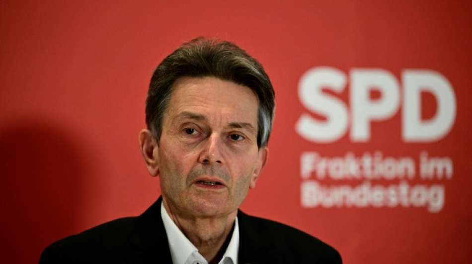 M&uuml;tzenich fordert mehr Anstrengungen zur Beschaffung von Impfstoff