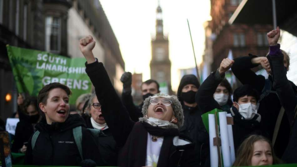 Gro&szlig;demonstrationen leiten zweite Woche der Weltklimakonferenz ein