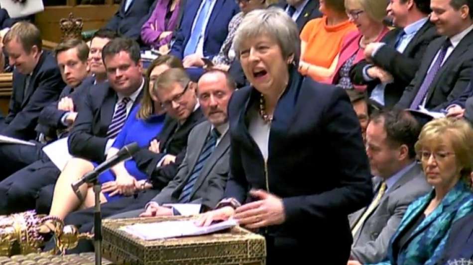 Britisches Unterhaus stimmt mit knapper Mehrheit für Brexit-Verschiebung