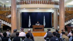 Taliban kündigen Wiederöffnung von weiterführenden Schulen für Mädchen an