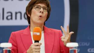 Kramp-Karrenbauer stellt Bundeswehr-Einsatz in Mali wegen S&ouml;ldner-Berichten in Frage