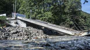 Nordrhein-Westfalen beginnt mit Wiederaufbauhilfe nach Hochwasserkatastrophe