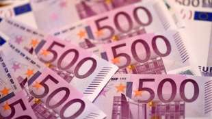Zeitung: Deutsche horten als einzige in Europa in Corona-Krise Bargeld