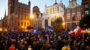 Zehntausende Polen demonstrieren f&uuml;r Verbleib in der EU