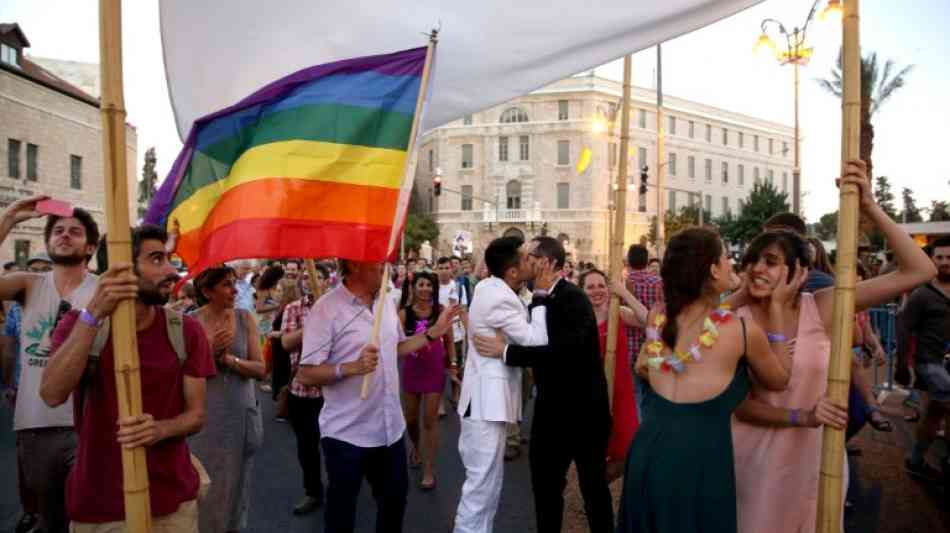 Israel: Abgeordneter nach Teilnahme an Gay-Hochzeit zur