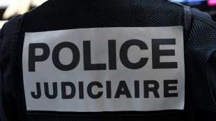 Polizei in Frankreich befragt Verd&auml;chtigen im Fall von enthaupteter Frau 
