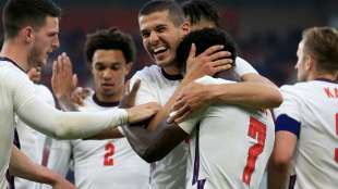 Frankreich und England siegen - Niederlande nur 2:2 gegen Schottland