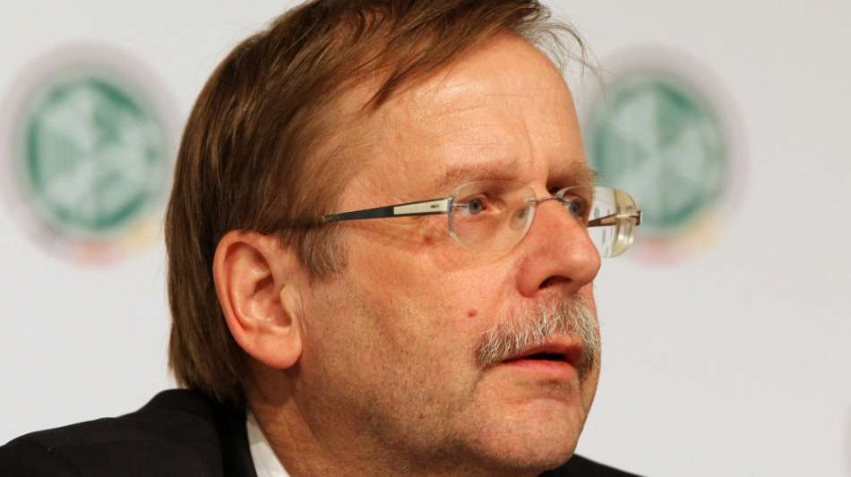 DFB: Interimspr&auml;sident Koch f&uuml;r Impfung der Nationalspieler