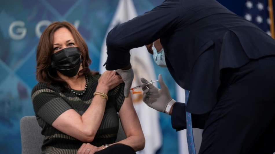 US-Vizepr&auml;sidentin Harris erh&auml;lt Auffrischungsimpfung gegen Corona