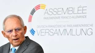 Sch&auml;uble sieht Mitverantwortung von Merkel f&uuml;r Laschets schlechte Umfragewerte