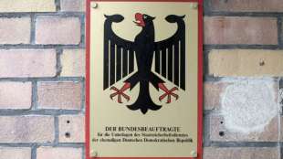 Jahn verteidigt Pläne für Stasi-Unterlagen-Behörde