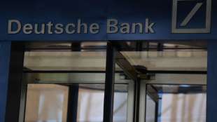 Deutsche Bank weist für zweites Quartal Gewinn aus 
