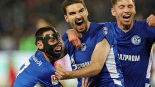 2. Liga: Schalke siegt sp&auml;t - Verfolgerduell ohne Sieger