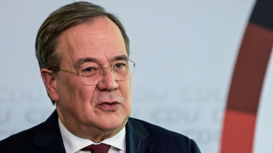 NRW-Ministerpräsident Laschet verteidigt Vorschlag für "Brücken-Lockdown"