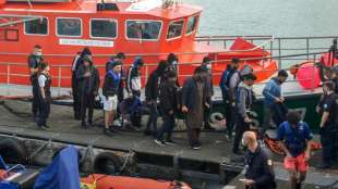 Gro&szlig;britannien beklagt zunehmende &Auml;rmelkanal-&Uuml;berfahrten von Migranten