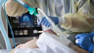 Intensivmediziner fordern Rücknahme aller geplanten Lockdown-Lockerungen