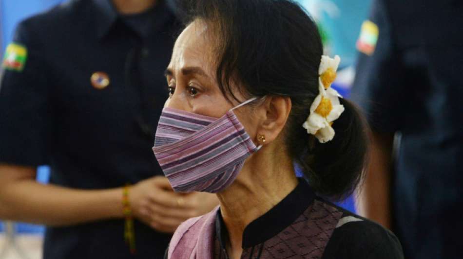 Armee in Myanmar nimmt offenbar Aung San Suu Kyi fest 