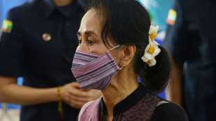 Armee in Myanmar nimmt offenbar Aung San Suu Kyi fest 