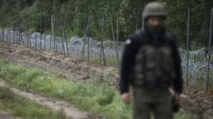 Bundeskabinett befasst sich mit Fl&uuml;chtlingen an der Grenze zu Polen