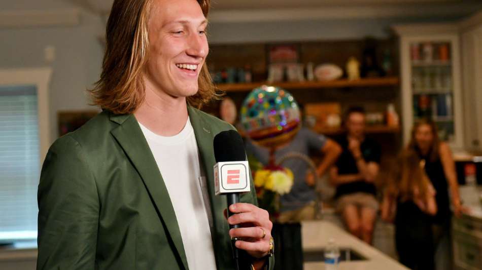 NFL-Draft: Jacksonville wählt Quarterback Lawrence an Position eins