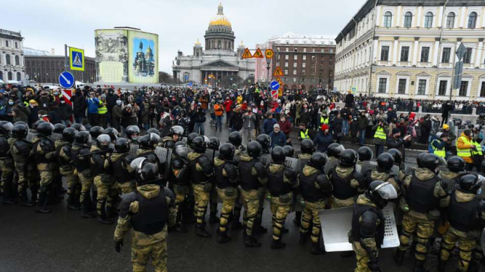 Mehr als 2200 Festnahmen bei Protesten in Russland