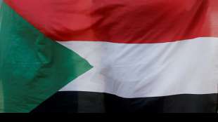 AU-Vermittler: Militärs und Protestbewegung im Sudan einigen sich auf Verfassung