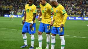 Brasilien l&ouml;st Katar-Ticket - Leverkusener Hincapie l&auml;sst Ecuador tr&auml;umen
