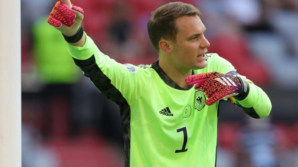 DFB-Team: Neuer zur&uuml;ck auf dem Platz