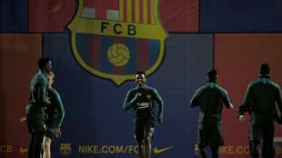 Zwei Mitglieder des Barca-Mitarbeiterstabs positiv getestet