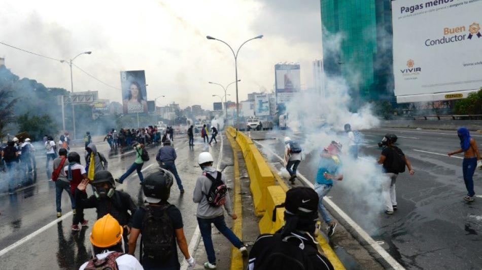 Venezuela - Anschuldigungen: Zivilisten vor Milit
