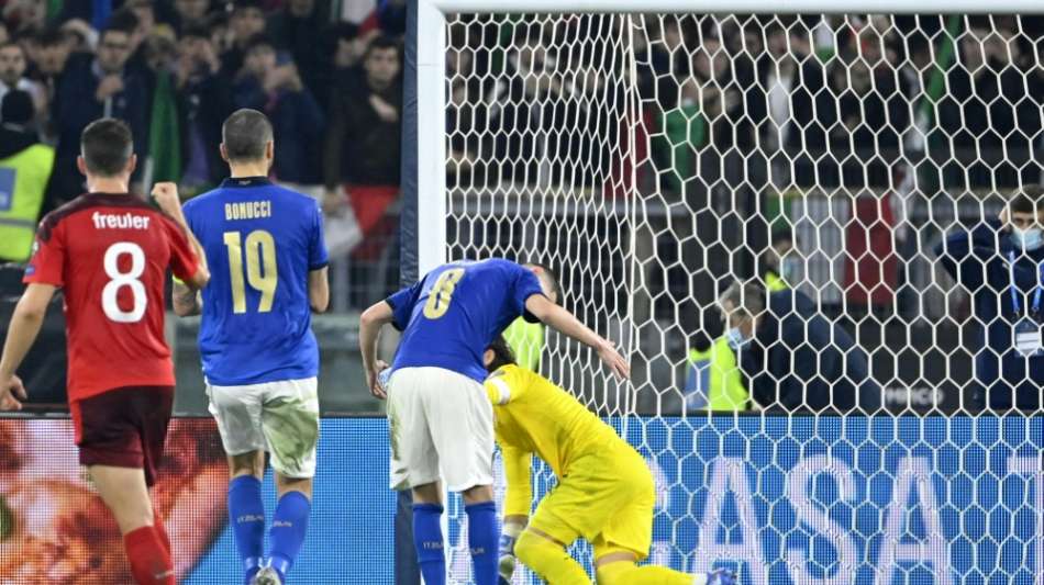 Remis im Spitzenspiel: Italien muss um Direktticket bangen